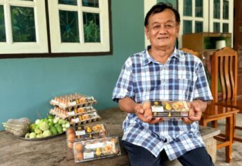 36 ปีบนเส้นทางเกษตรกรไก่ไข่วัยเกษียณ “สมบัติฟาร์ม” ความภูมิใจที่ส่งต่อจากรุ่นสู่รุ่น :